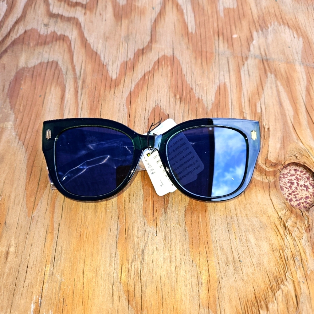 Kleo Stylish Black Sunglasses